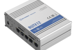 RUTX12 GPS tracker
